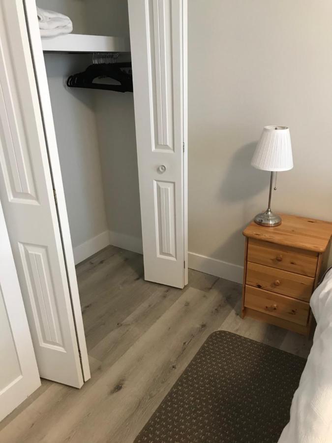 Your Home Away From Home Kelowna Ngoại thất bức ảnh
